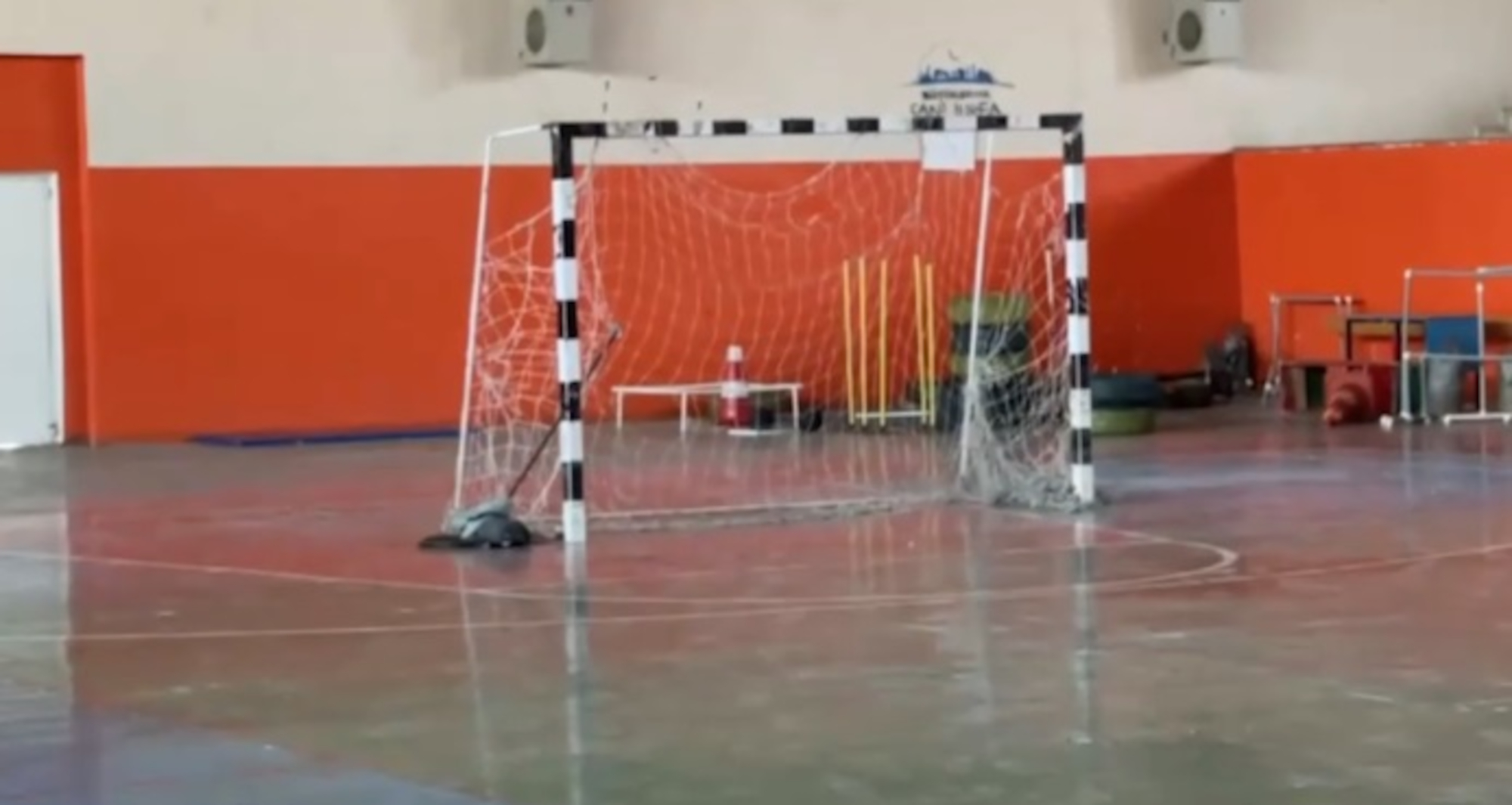 Picture shows the goalpost in the indoor sport hall in Sanliurfa, Turkey. Note: Image is a screenshot from video. (Newsflash/NX)
