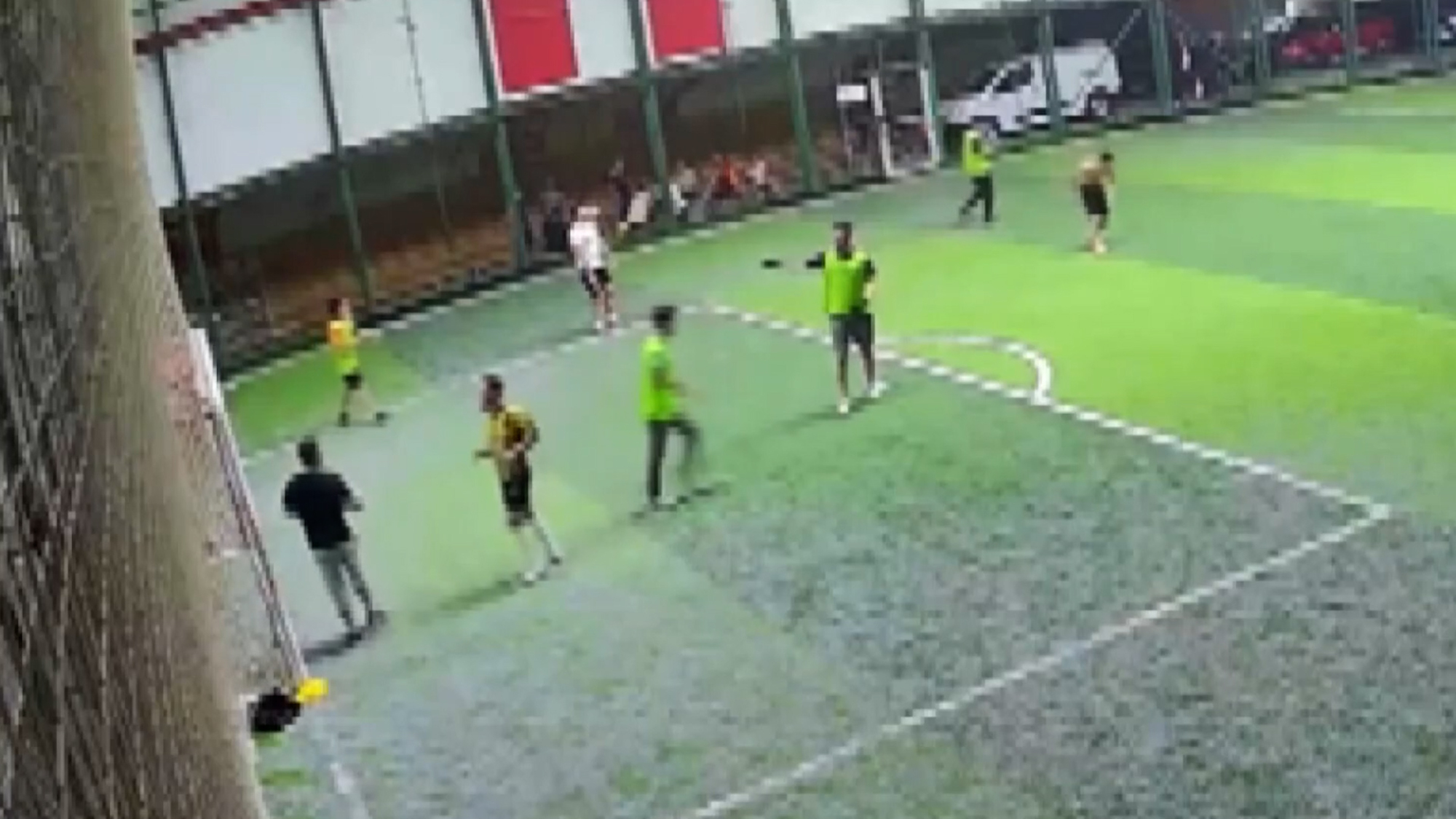 Young man falls ill during a futsal match in Avcilar, Turkey, Aug. 15, 2026. He later died in the hospital. Note: Photo is a screenshot from a video. (Newsflash/NX)